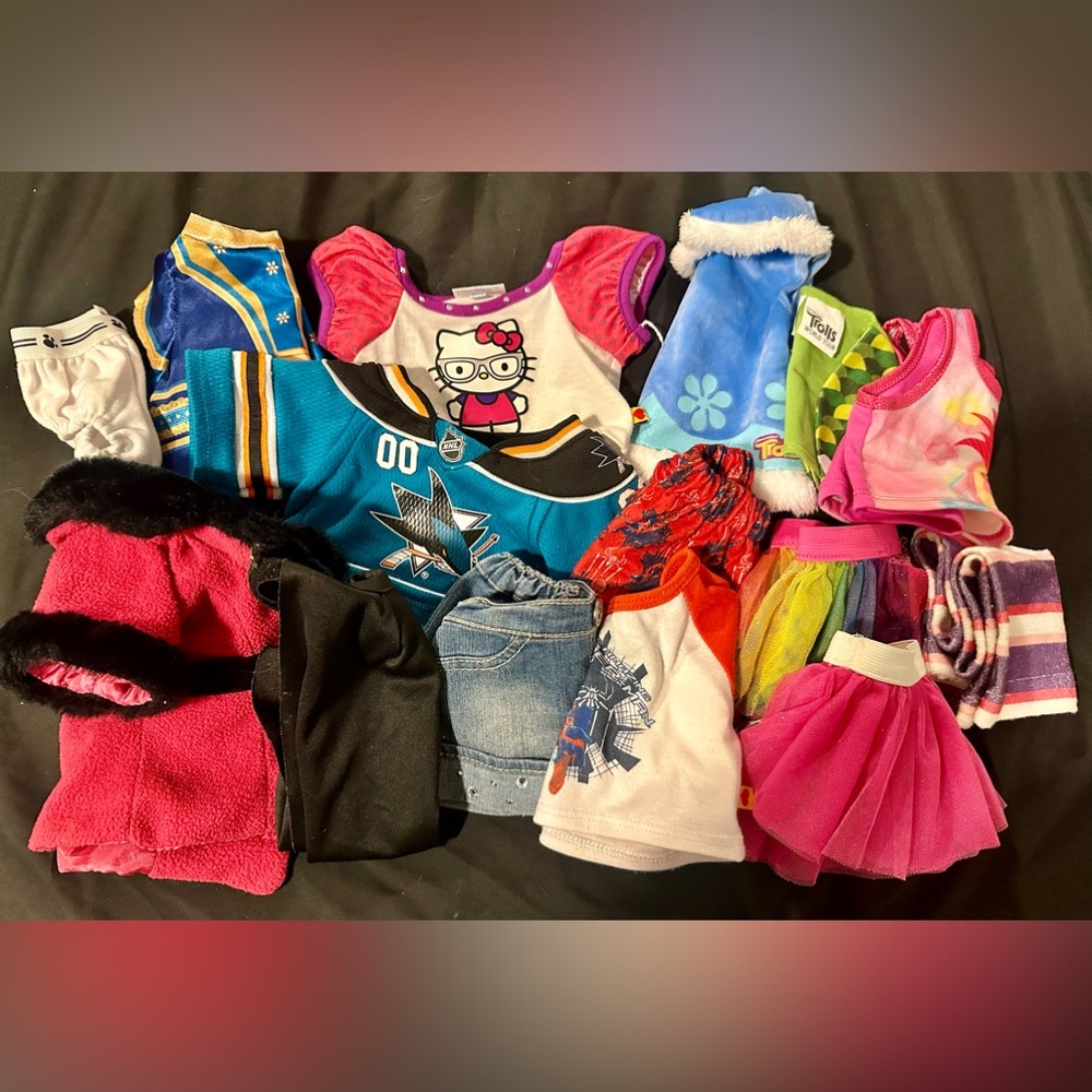 Build a bear clothing lot